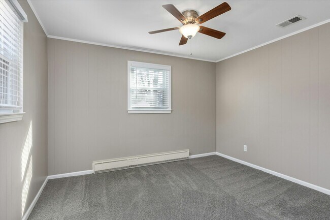 Building Photo - 1397 Leroy St