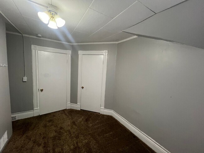 Building Photo - 2904 Q St