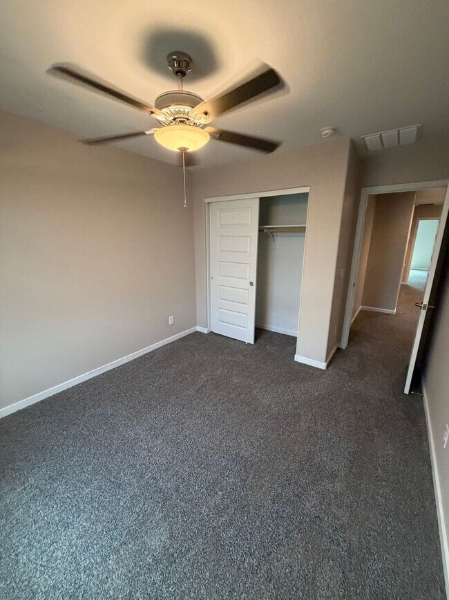 Building Photo - Beautiful newer townhome for rent in Tempe