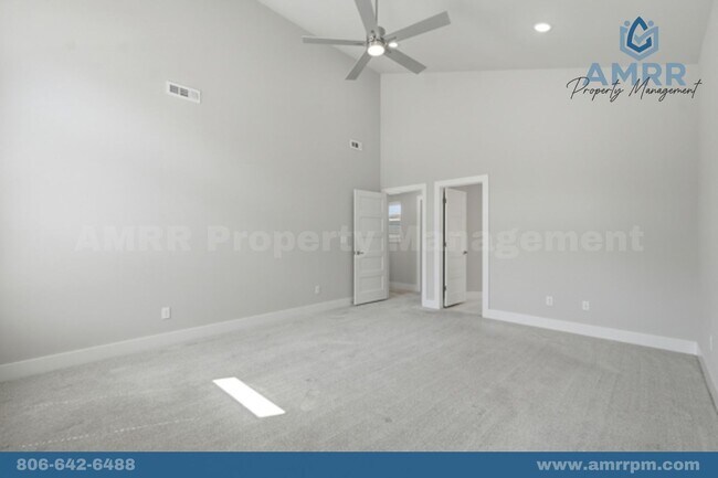 Building Photo - 1124 Bunker Dr