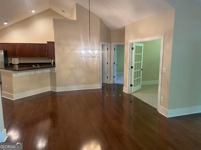 Building Photo - 142 Edgewood Ct