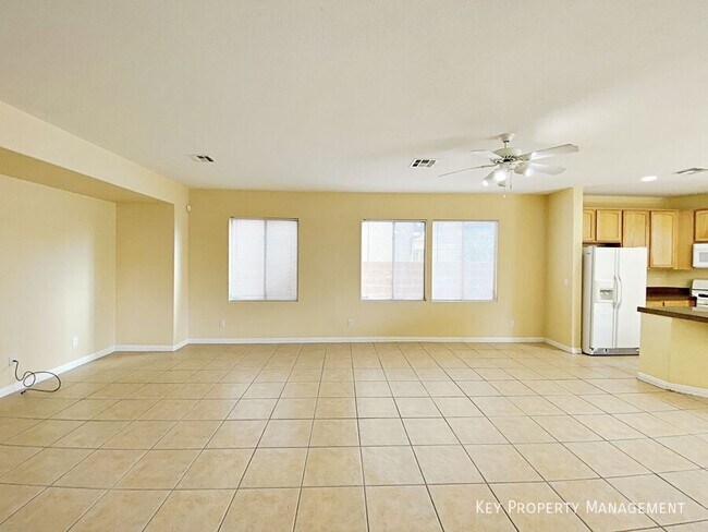 Building Photo - 9057 Spinning Wheel Ave