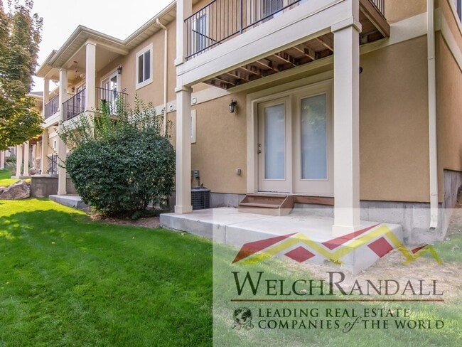 Building Photo - Comfort Meets Style: 2 Bed, 1.5 Bath Herri...