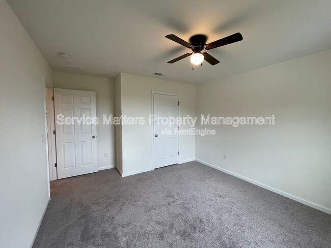 Building Photo - 6521 June Bug Dr