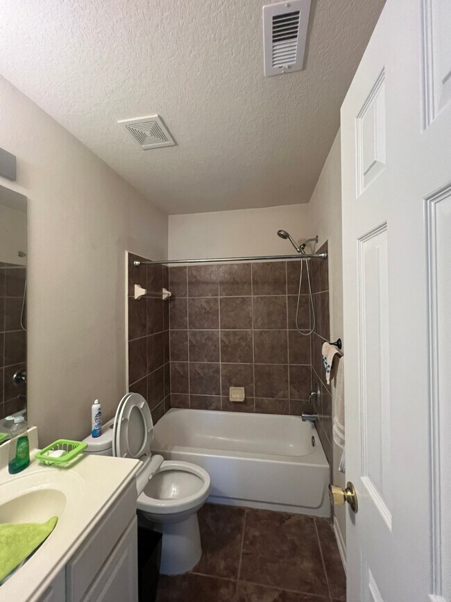 Building Photo - 14319 W Oblong Cir