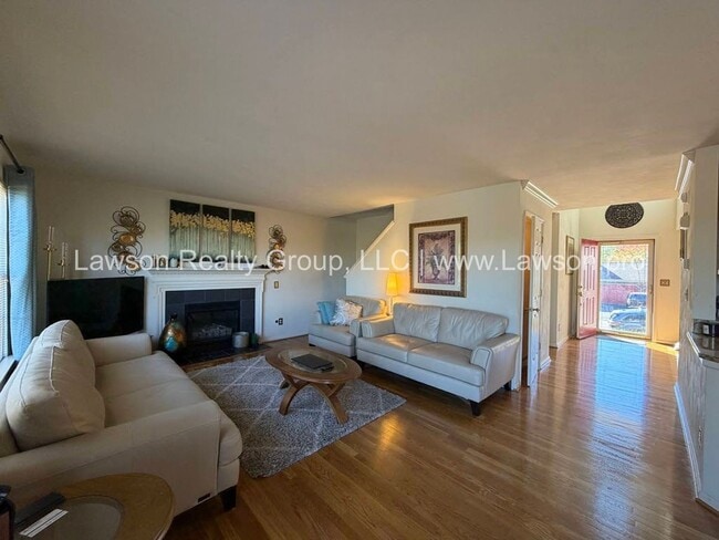Building Photo - Gorgeous Classic Cave Spring Colonial in S...