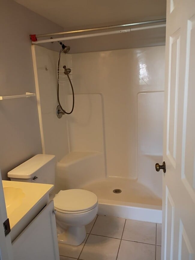 Building Photo - Tradewinds I