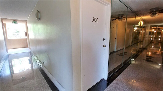 Floorplan - Carmel Heights Apts