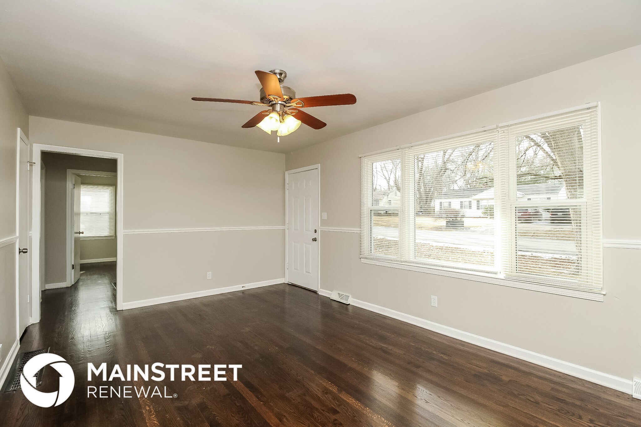 Building Photo - 11805 E Lawndale Ave