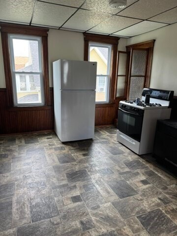 Building Photo - 46 King Philip Rd
