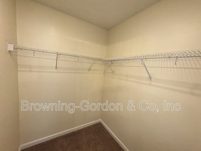 Building Photo - 4256 Chesney Glen Dr