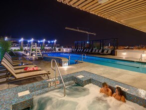 Avalon First And M Washington Dc Apartment Finder