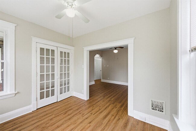 Building Photo - 4162 Shenandoah Ave