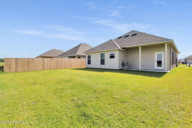 Building Photo - 221 Wakely Ct