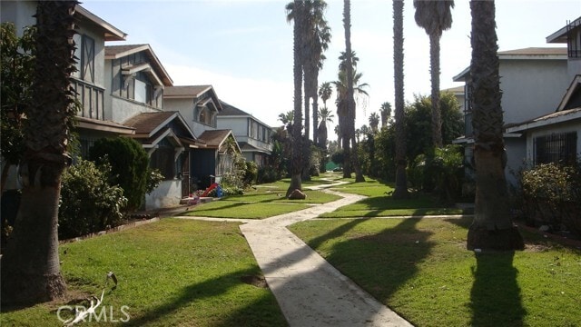 Building Photo - 31 Paradise