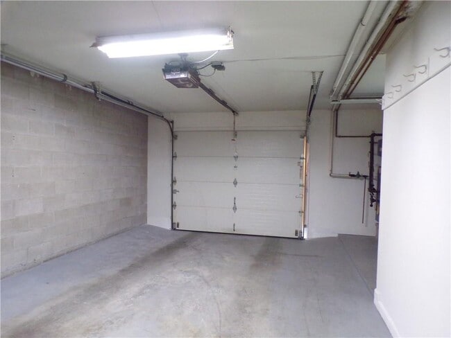 Building Photo - 144 Edaville Ct