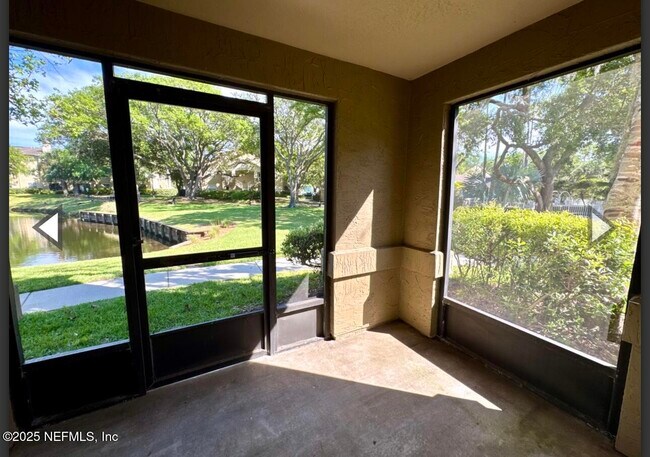 Building Photo - 11 Arbor Club Dr