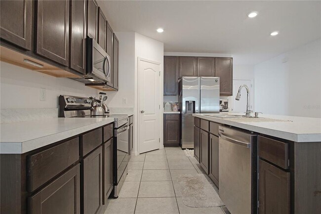 Building Photo - 920 Boca Vista Ct