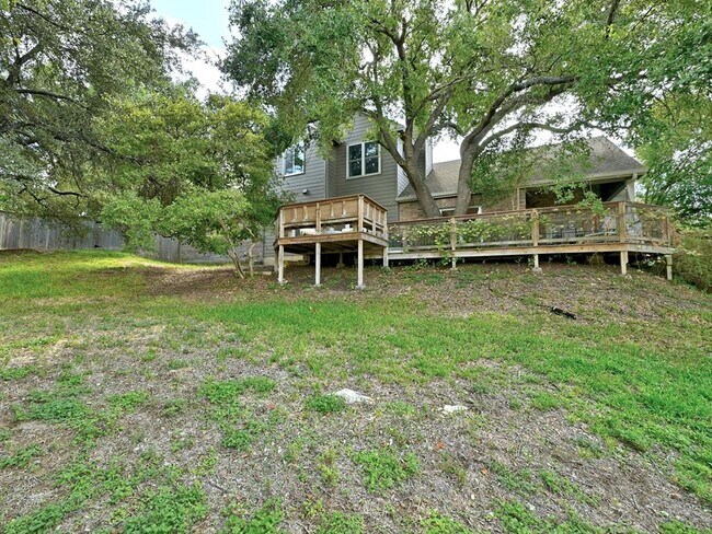 Building Photo - 6010 Long Champ Ct