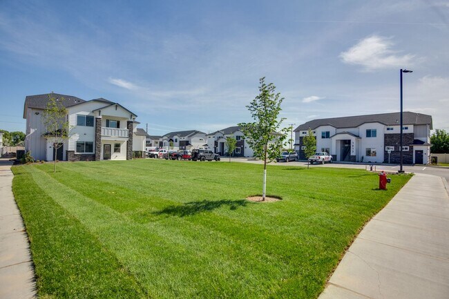 Building Photo - 2 Bedroom Apartments in Caldwell With Styl...