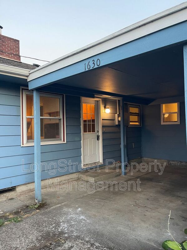 Building Photo - 1630 SW 15th Ave