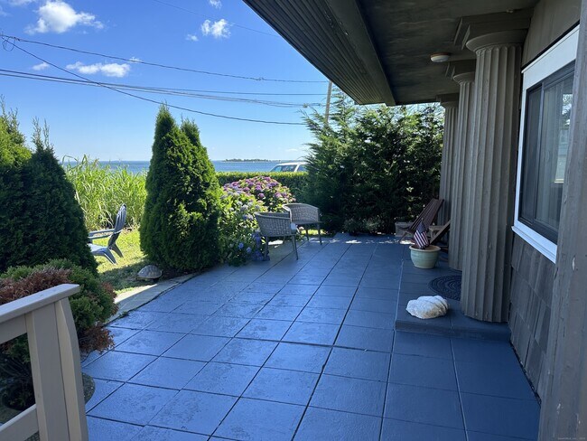 Building Photo - 29 Soundview Dr