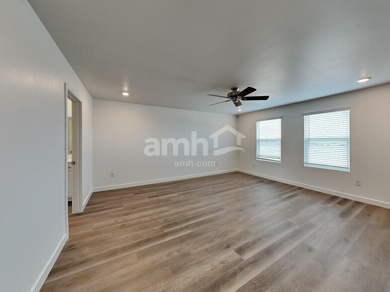 Building Photo - 6507 E Paseo Baranda