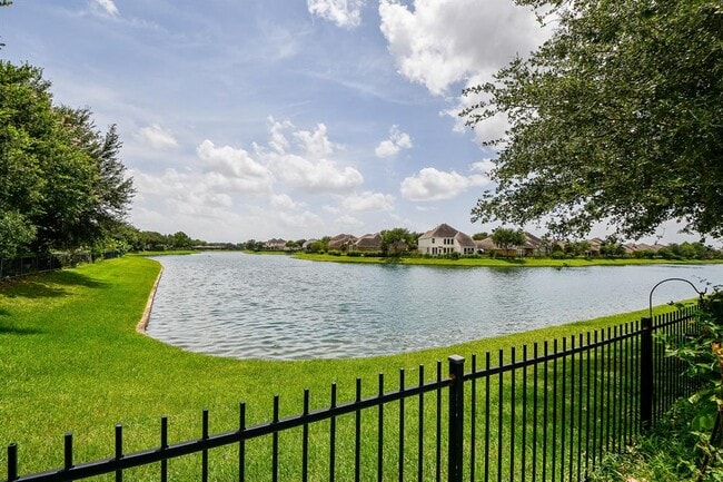 Building Photo - 26115 Serenity Oaks Dr