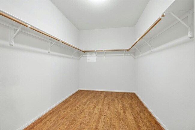 Building Photo - 10016 Barbrook Dr