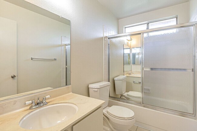 Building Photo - Spacious 4-Bedroom Home in Prime Milpitas
