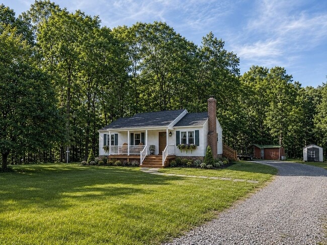 Building Photo - 1411 Holly Grove Dr