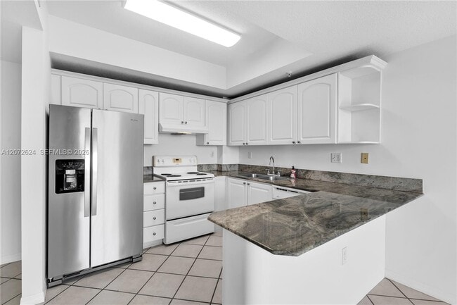 Building Photo - 3500 Coral Wy