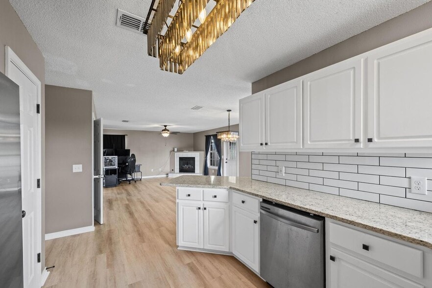 Building Photo - 2544 Portobella Pl