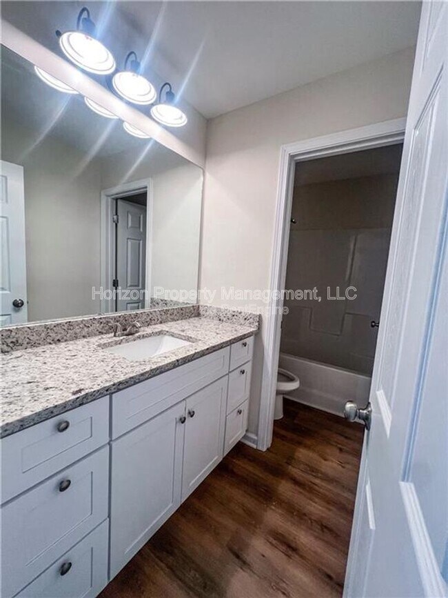 Building Photo - 6590 Old Still Trail