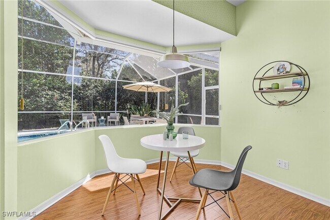 Building Photo - 258 Monterey Dr