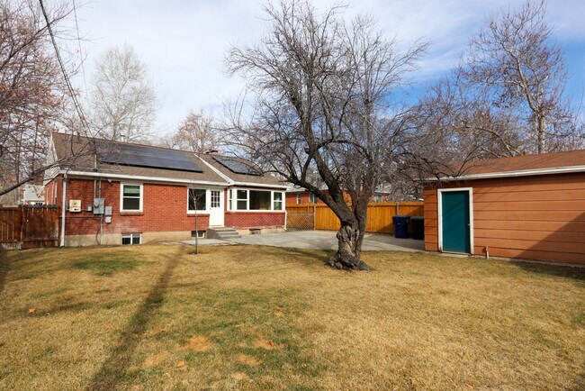 Building Photo - 1482 E 3045 S