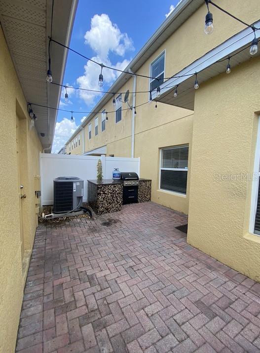 Building Photo - 1314 Honey Blossom Dr