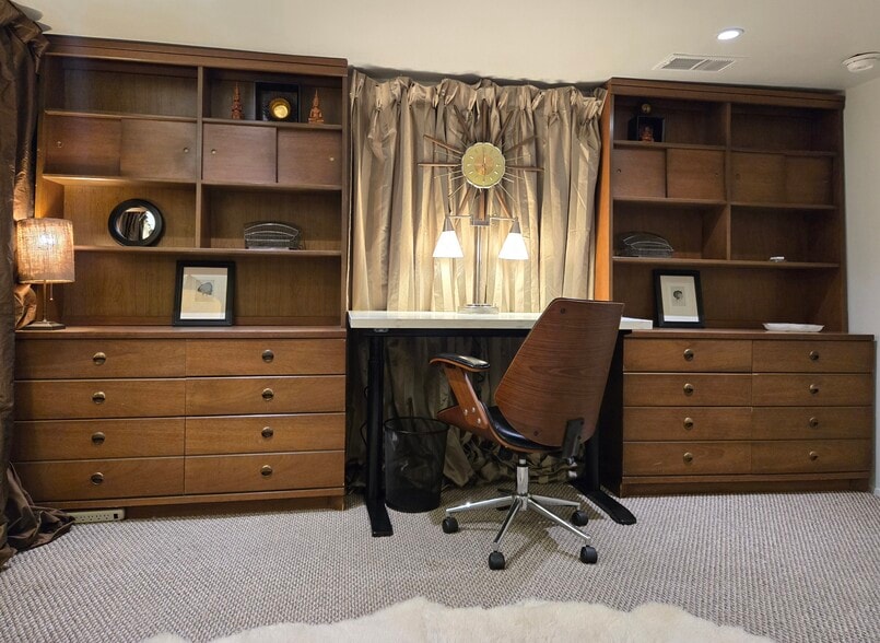 Sitting Desk, Tons of Storage - 130 S Cortez St