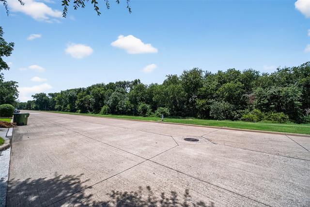 Building Photo - 404 Creekside Dr