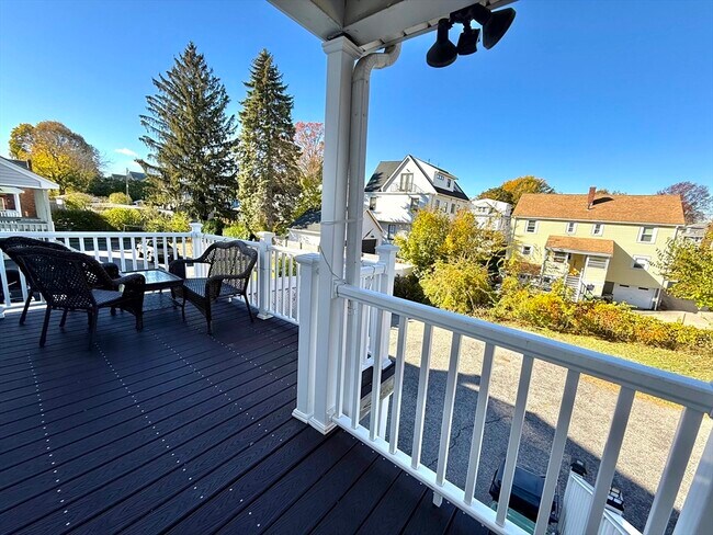 Building Photo - 31 York Ave