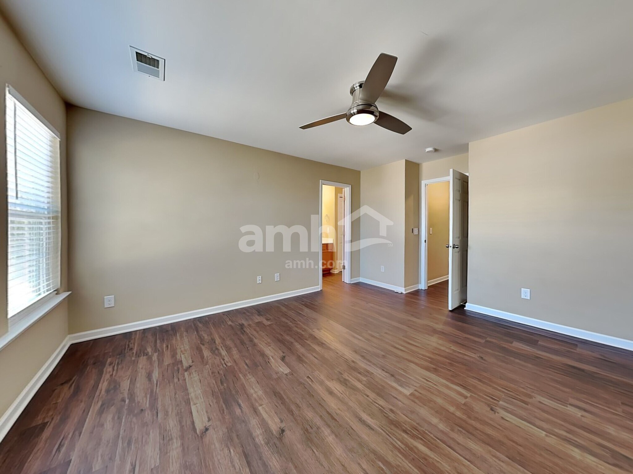 Building Photo - 5137 Brahman Dr