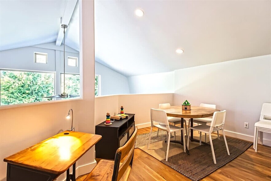 Building Photo - 32 Michaels Rd