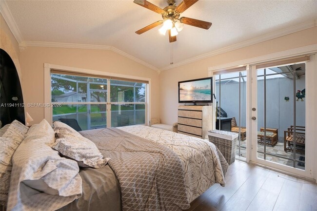 Building Photo - 1248 W Lakes Dr