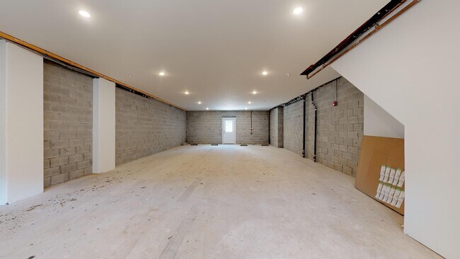 Building Photo - 811 Alter St