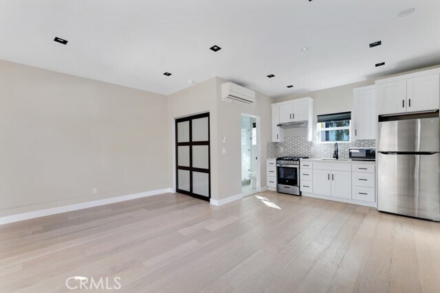 Building Photo - 4941 Hesperia Ave