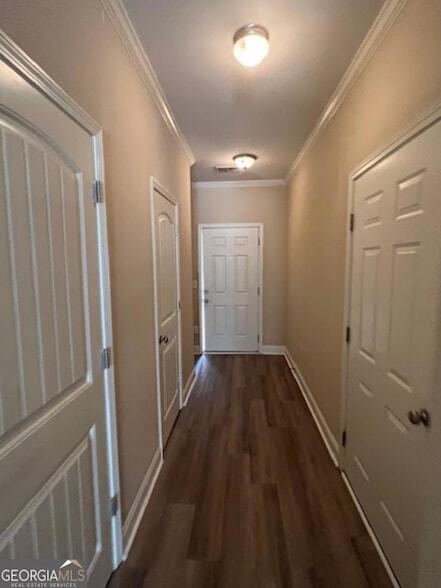 Building Photo - 2918 Hillside Pl