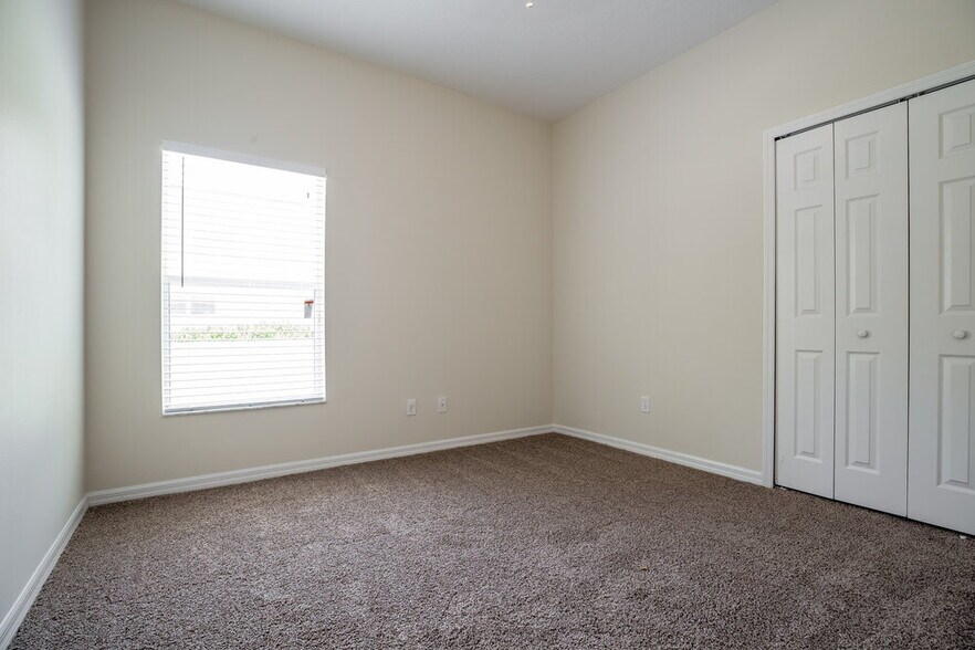 Building Photo - 2646 Lake Cora Rd