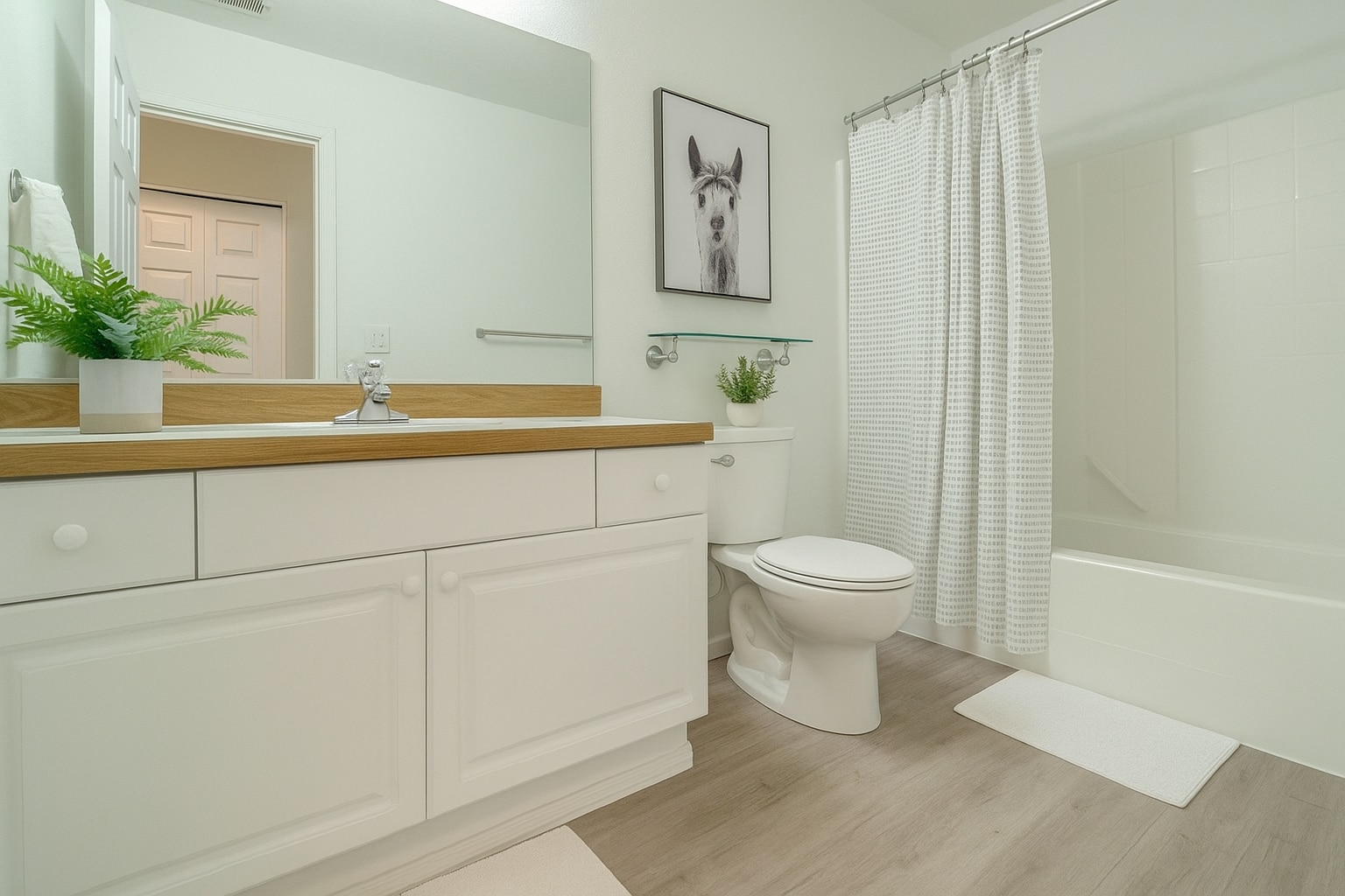 Building Photo - 5175 NE Schoeler Cir