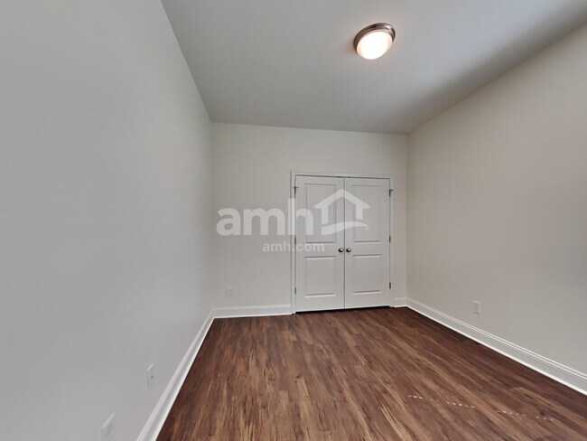 Building Photo - 199 Columns Rd