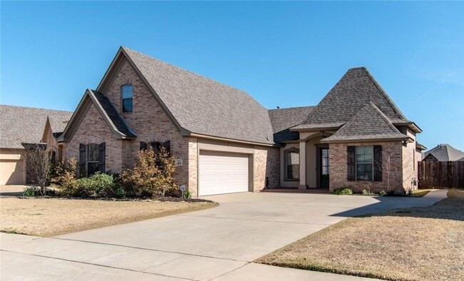 Primary Photo - Cyrpess Bend Rental (4 Bedroom 3 Bath)